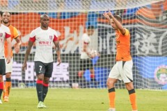 热刺主场迎战布莱顿：英超焦点战，防守与反击对决