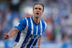 欧冠任意球大师盘点：C罗、梅西、内马尔领跑风云榜